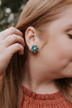 Load image into Gallery viewer, MOSIAC FLOWER EARRING // IN BLUE
